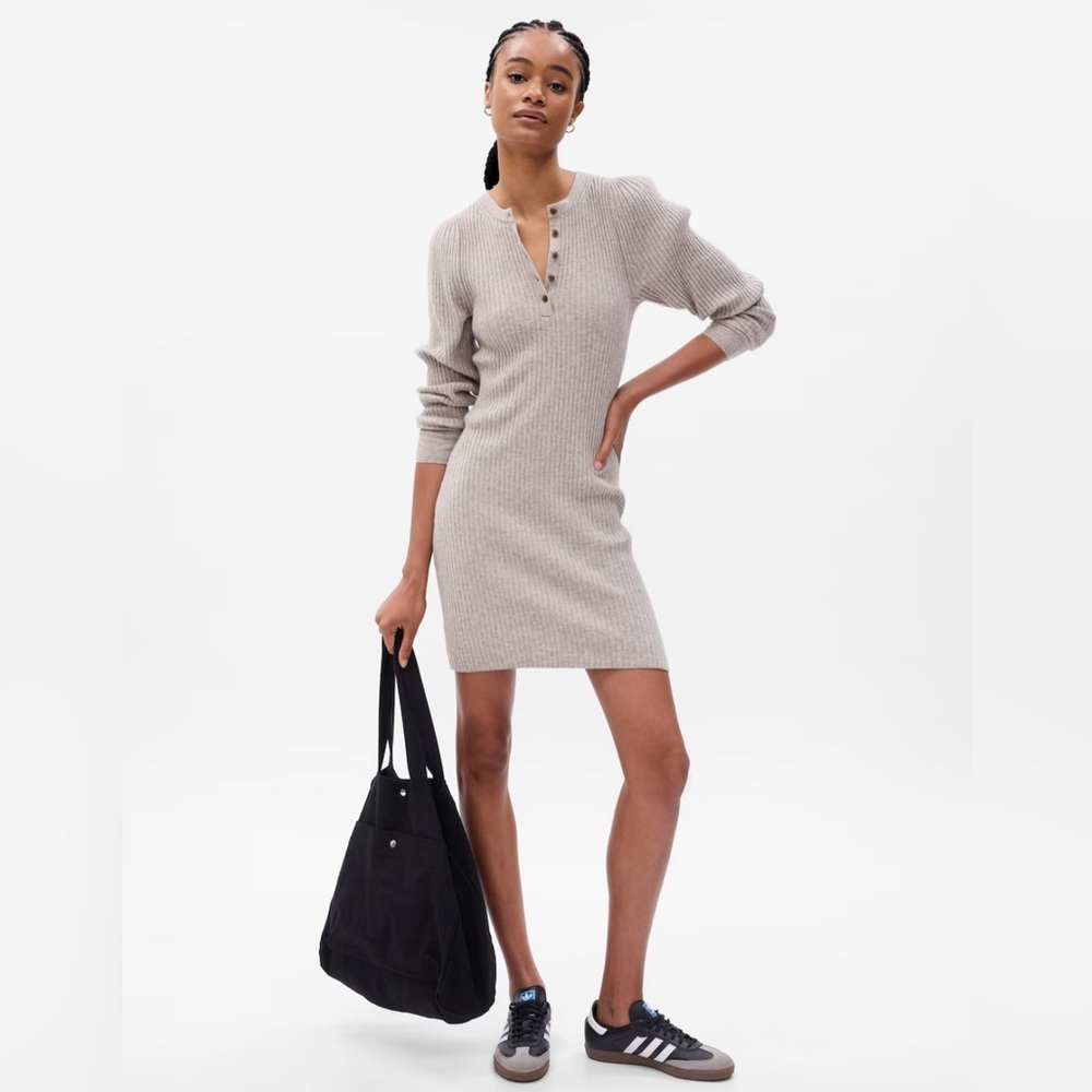 NWT Gap knit dress